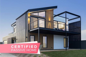 Eco-Luxe Retreat - Certified Passive Home